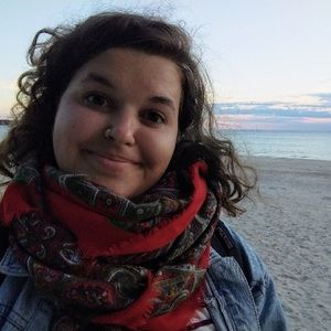 Meet your Posher, Arielle